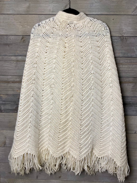 Vintage Women’s Cream Crocheted Long Cape Cottage… - image 2