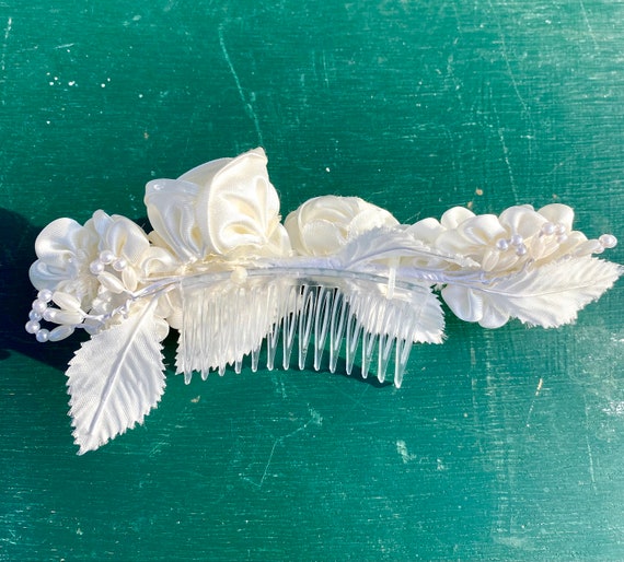 Vintage Antique White Roses With Pearls Hair Comb… - image 7