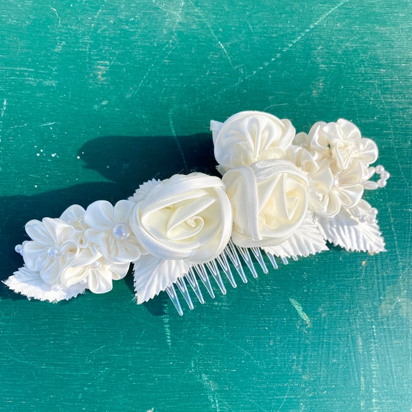 Vintage Antique White Roses With Pearls Hair Comb Cottagecore Weddings Formal Events Prom
