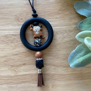 Highland Cow Car Charm: Leopard Glitter Rearview Mirror Hanger