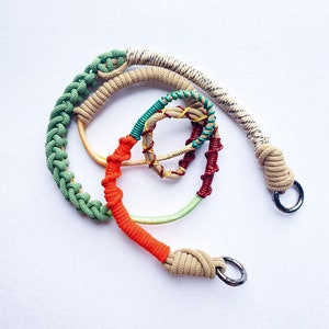 Bandoulière pour téléphone beige orange vert - Tour de cou élégant en macramé pour sacs, sacs à main et appareils photo