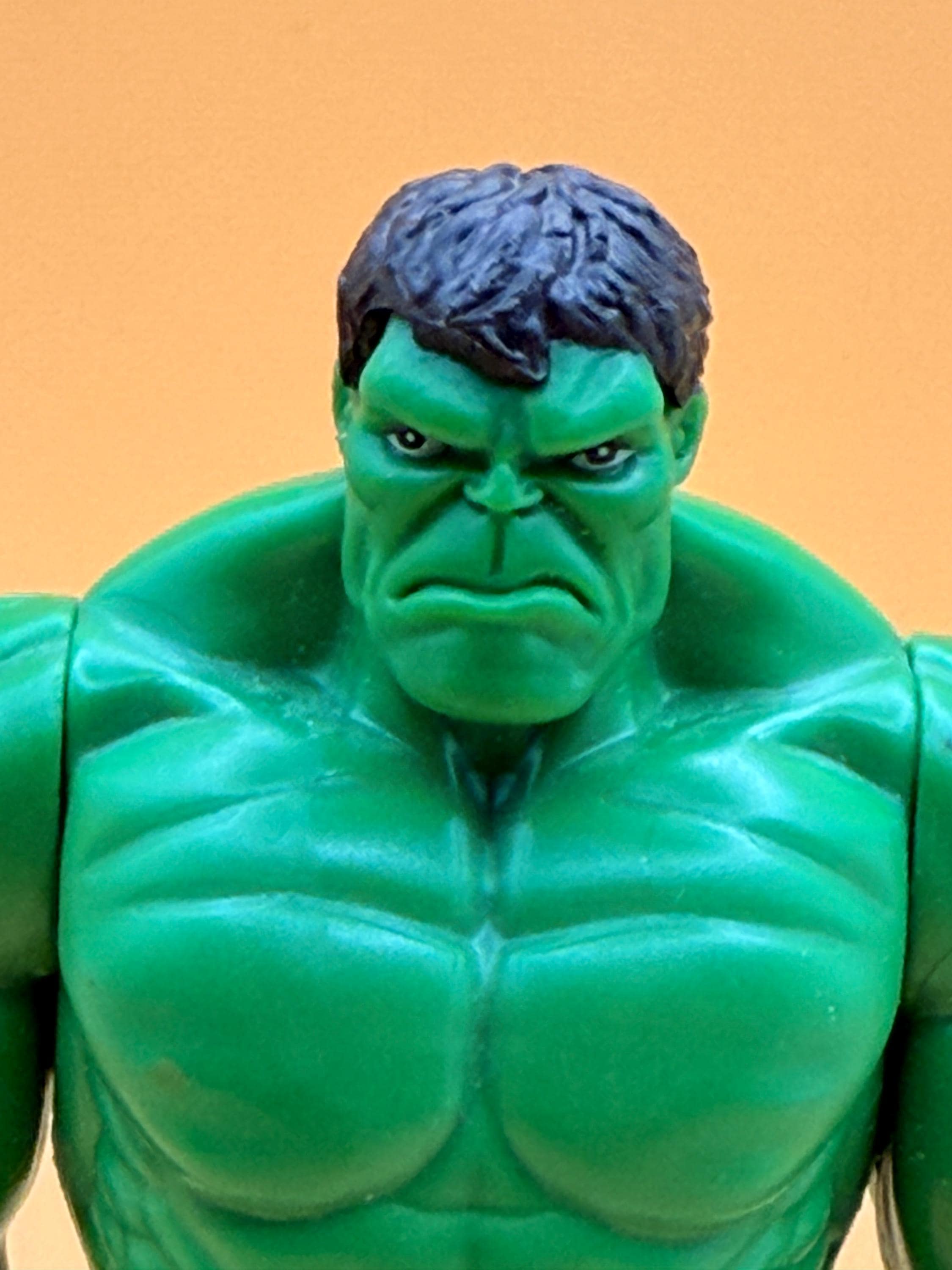 Figurine Hulk Articulée – Série Retro – PVC 21 Cm – Univers Marvel – Neuve