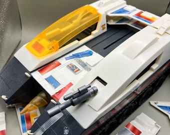Vintage 1995 VR Troopers VR Battle Cruiser with Interceptor Jet