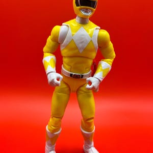 Power Rangers Lightning Collection Yellow Ranger  6&quot; LOOSE