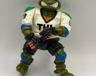 Vintage 1991 TMNT Hockey Player Leonardo Action Figure Slap Shot LeoVintage