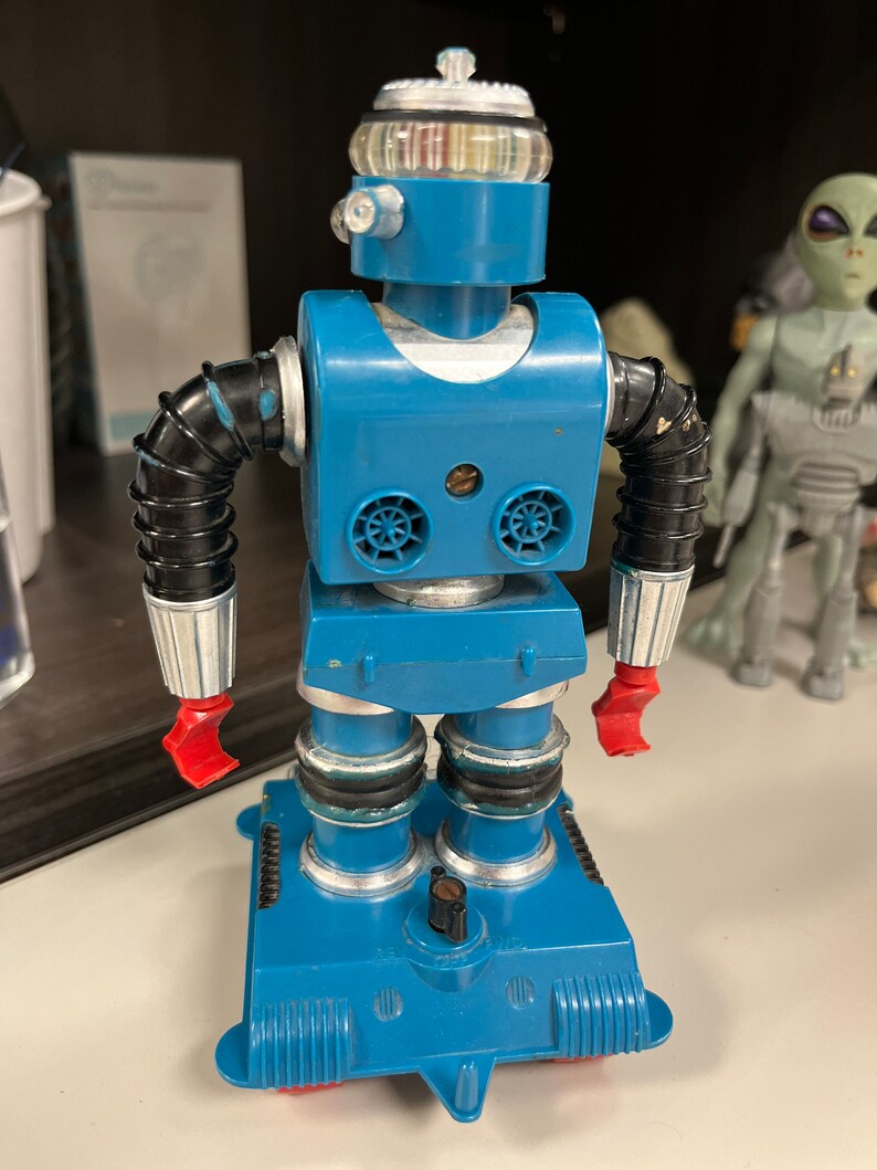 Vintage Zeroids Zerak Battery Operated Space Robot, Ideal Toys 1968 ...