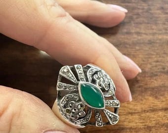 PRACHTIGE vintage sterlingzilveren chalcedoonmarcasietringmaat 7,5 "