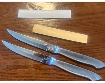 Regent Sheffield Black Knight Steak Knives Set Of 2 EUC