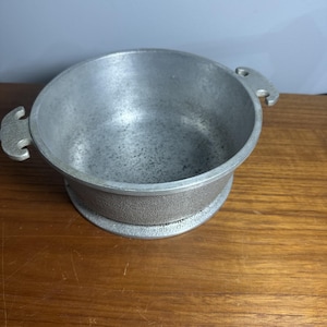 Vintage Guardian Service Ware Sås Liten 20 cm Kruka 7,5 cm höghamrad aluminium
