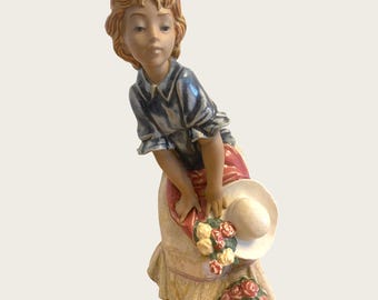 Vintage Lladro 1284 Flowers On The Lap Figurine Girl Skirt Roses Hat 12.5” Ceramic Spain 1970-1979