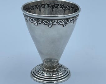 Vintage Weidlich Sterling Silver Goblet Cup Grape Vine Pattern 7666 Owl Mark 51g 1900-1940