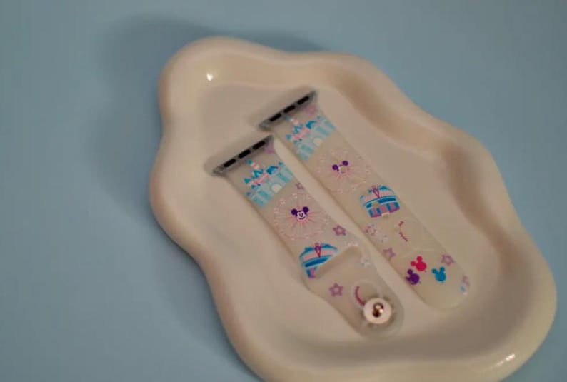 Theme Park Icon Apple Watch Band: Disneyworld Inspired Silicone Strap image 5