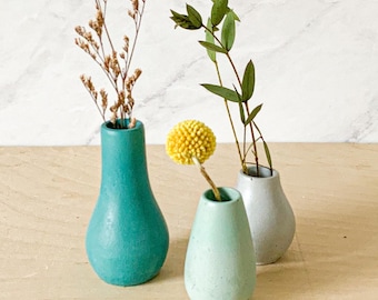 Mini Concrete Bud Vase Set - Colorful Small Flower Vases for Wedding Centerpieces, Dinner Parties & Hostess Gifts