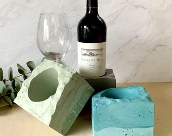 Concrete Wine Bottle Holder, Modern Single Wine Rack, Minimalist Kitchen Bar Decor, Wine Lover Gift