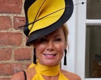 Ascot ladies race day occasion double disc headpiece hat fascinator in black and yellow with quill detail and beading