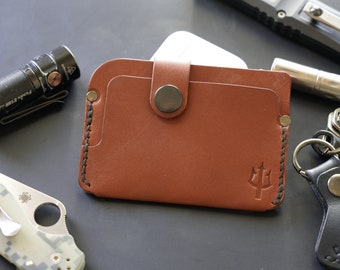 Etiwan Classic Cartera de cuero con dos ranuras - Compacta y duradera - Titular de dinero esencial - Regalo único para él