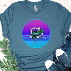 Gecko Shirt, green gecko t-shirt, Gecko gift lizard lover Geckotee collection Unisex t-shirt