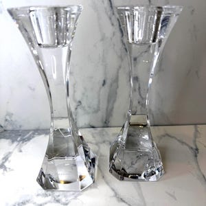 Stunning set of 2 vintage Villeroy & Boch crystal cocktail club candlestick holders with elegant slim design.