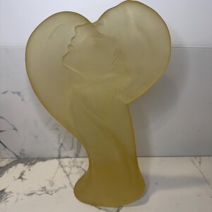 VTG double-sided Lovers Embrace frosted Lucite Acrylic sculpture statue two faces entwined textured pale yellow amber Art Deco style