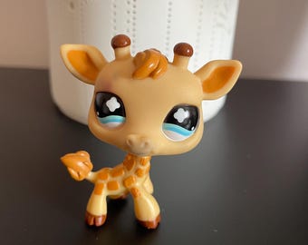 Authentic 2007 Hasbro Littlest Petshop Giraffe figure