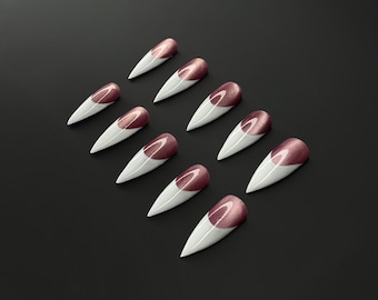 Handgemalte Stiletto Nägel: Velvet Vixen Design