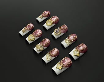 Handgemalte Nägel: Goldenes Sweetheart Design, wiederverwendbares Luxus Set
