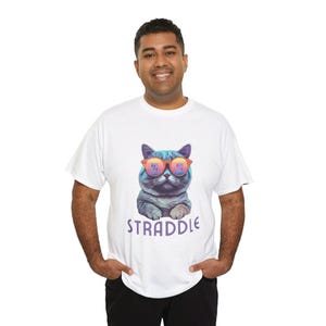 Straddle Poker T-Shirt - Lustiges Unisex Glücksspiel T-Shirt - Kartenspiel Geschenk für Sie und Ihn, Kasino Nacht Shirt