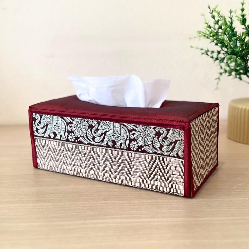 Rectangular reed woven tissue box cover handcraft foldable