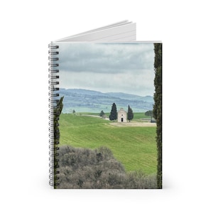 Val d&#39;Orcia, Cappella della Madonna di Vitaleta -  Notebook - Ruled Line