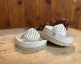 white lemon squeezer