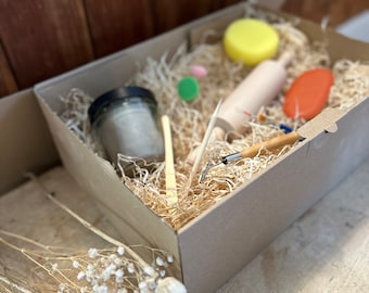 Sustainable pottery set for children: natural clay reusable