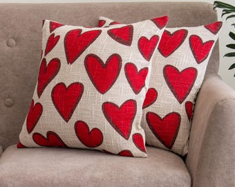 Housse de coussin coeur imprimée à la main | Housse de coussin coeur rouge | Coussin décoratif en coton | Décoration d'intérieur Saint-Valentin | Housse de coussin de canapé