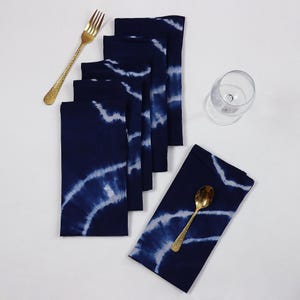 Indigo Blue Tie Dye Shibori Cotton Table Decor Napkin, Ultra Soft Wedding Dinner Napkin, Organic Hand Dyed Dining Farmhouse Napkin Cloth