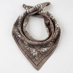 Floral Headwrap Cotton Bandana Scarf, Bohemian Dabu Hand Block Print Unisex Neck Scarf 20x20, Handmade Indian Bandana for Women