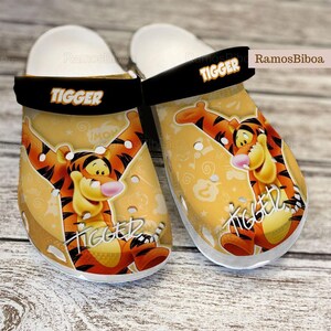 TIGGER SPORTS CUTIES WINNIE THE POOH AUTHENTIC JIBBITZ SHOE CHARM CROCS  HOLES