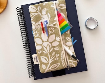 Elastische pennenhouder voor notitieboekje of planner – Handgemaakte stoffen etui – Rekt om boeken te passen – Briefpapiercadeau voor schrijvers en studenten