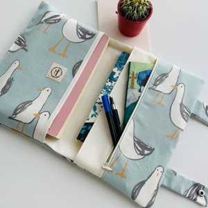 Charmant organiseur de livre bleu avec motif mouette - Adorable accessoire de livre fait main