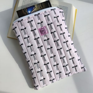 Noeuds noirs mignons - Pochette livre faite main, Pochette livre rembourrée
