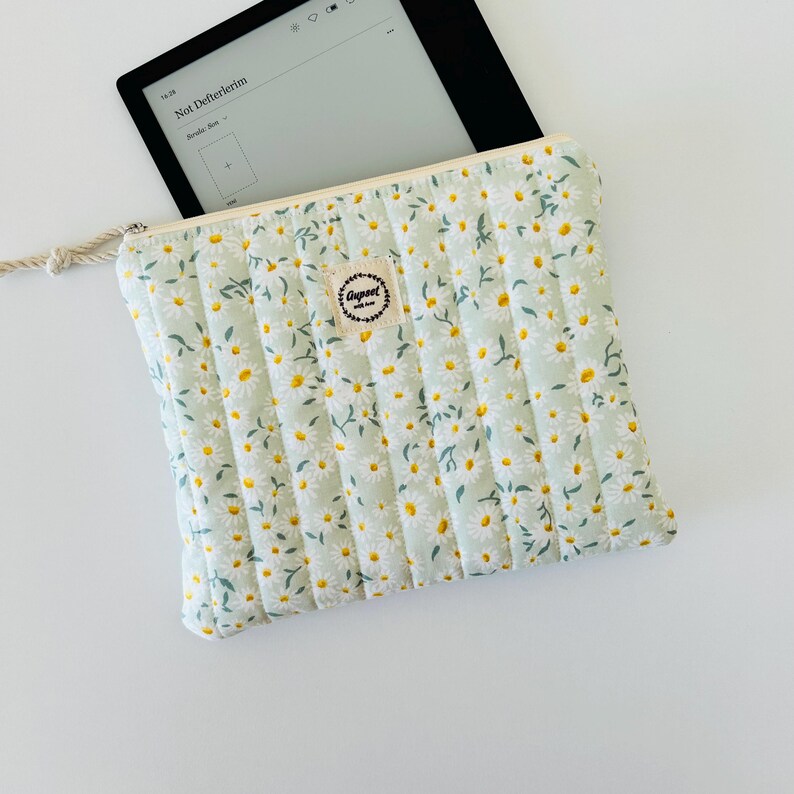 Cute Mint Green Kindle Sleeve With Daisies/quilted Kindle / Ereader