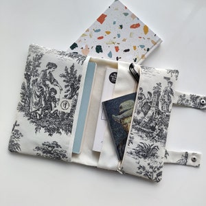 Tissu toile de jouy, pochette pour livre, cartable, porte-livre, protège-livre, cadeaux livresques, accessoire livre et Kindle, couverture de livre, pochette de livre