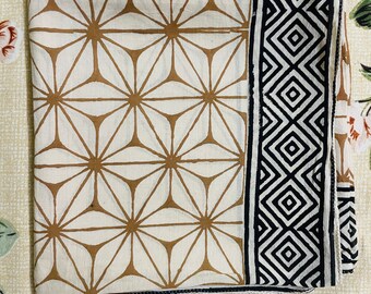 Handgefertigter indischer Baumwollschal - Boho Block bedruckter quadratischer Schal | Dior Schal, Hermes Schals, Celine Schal