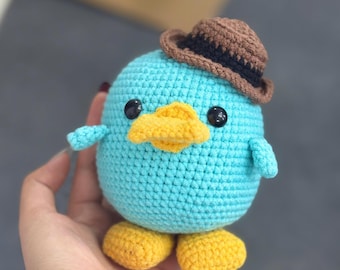 Pelúcia de crochê inspirada no Perry, o Ornitorrinco | Brinquedo Amigurumi feito à mão | Presente fofo para geeks | Pelúcia de desenho animado | Miniatura de crochê