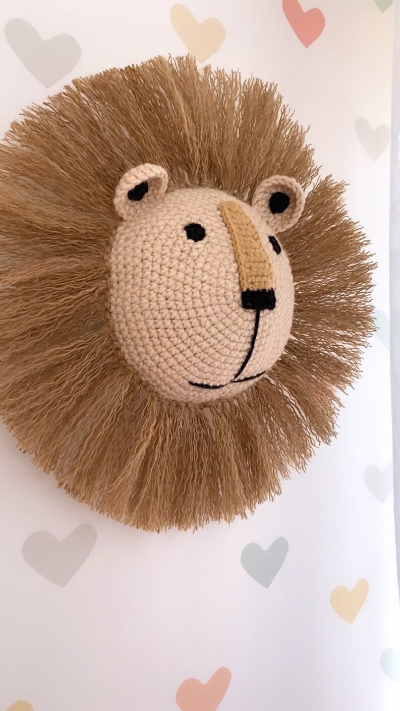 Cute Lion Head Wall Hanging