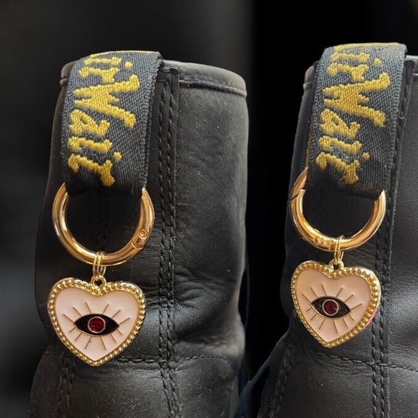 Bijoux pour Dr. Martens cœur avec œil