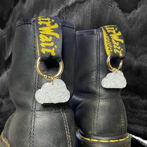 Bijoux Dr. Martens nuage scintillant