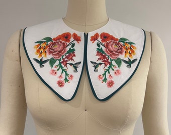 Hummingbirds and Floral Design Detachable Collar - White With Dark Green Edge - Layering, Oversized, Removable - 100% Cotton