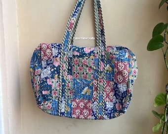 Sac fourre-tout matelassé à bandoulière en coton, empreinte de main, floral, écologique, durable, yoga, shopping, plage, artiste, boho, sac, week-end