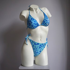 00s y2k Aquatic Blue String Tie Triangle Bikini Set / Vintage Deadstock Print Lagoon Two Piece Swimsuit LARGE