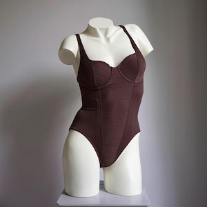 90s Chocolate Brown Textured Ribbed Underwire Bathingsuit / Vintage Deadstock Thick Padded Bra Swimsuit