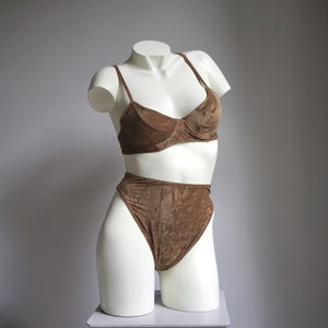 90s Tan Beige Crushed Velvet High Cut Underwire Bra Bikini Set / Vintage Deadstock Minimalist Classic Two Piece Swimsuit MEDIUM